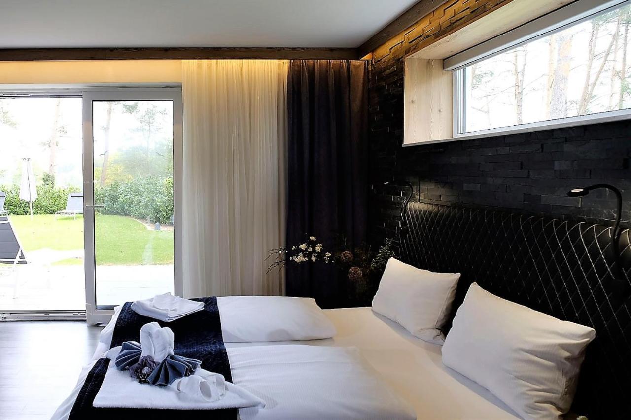 Art & Galerie Hotel Lenz Plauer See Fuenfseen Exterior photo